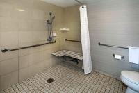 Двухместный люкс with Roll In Shower Mobility Access c 1 комнатой двуспальная кровать